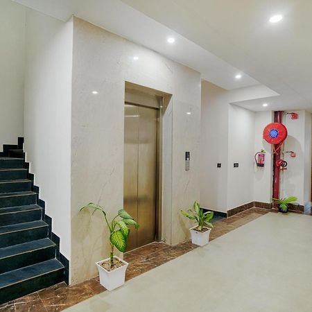 Hotel Sky View - Zirakpur, Chandigarh Exterior photo